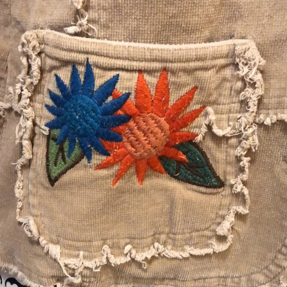 🌻Wet Seal Corduroy embroidered bohemian fringe snap close eyelet lined jacket - Picture 6 of 16